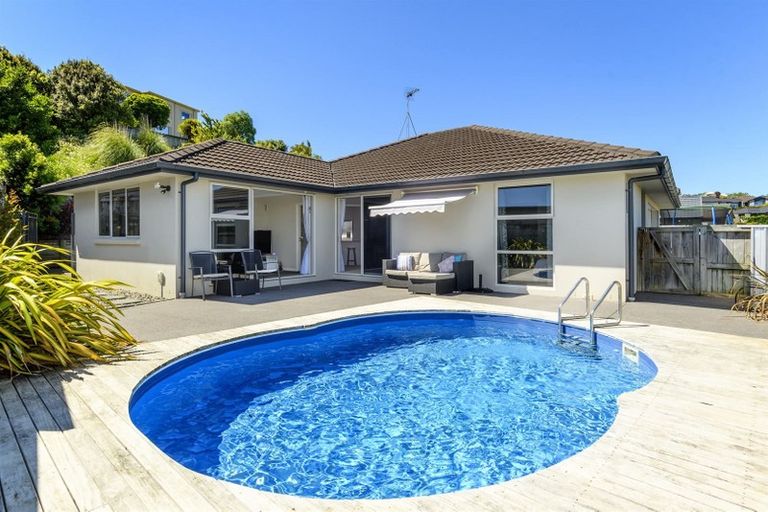 Photo of property in 124 Castlewold Drive, Bethlehem, Tauranga, 3110