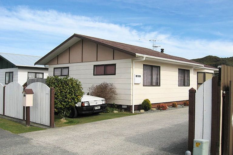 Photo of property in 187 Wise Street, Wainuiomata, Lower Hutt, 5014