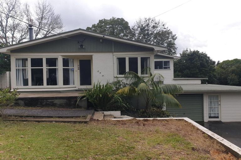 Photo of property in 48 Sherwood Avenue, Te Atatu South, Auckland, 0610