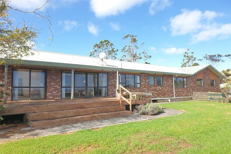 Photo of property in 2151 Kaipara Coast Highway, Makarau, Warkworth, 0984