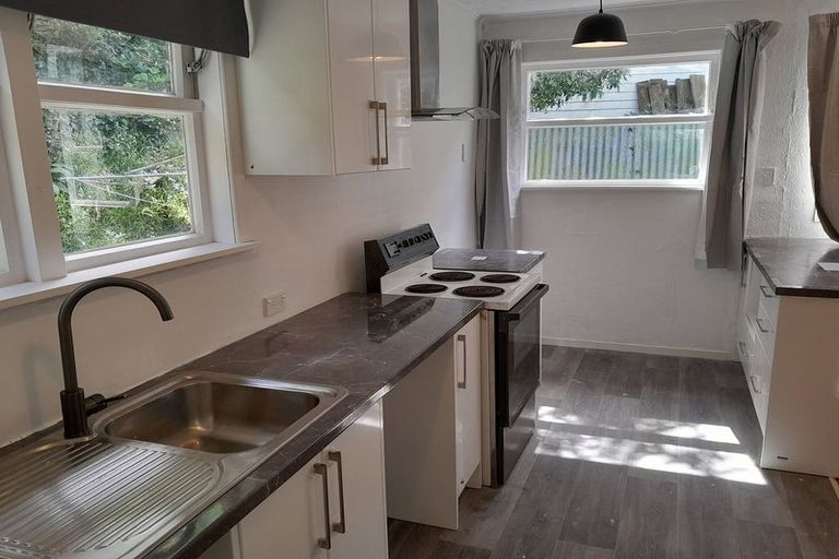 Photo of property in 157 Parkvale Road, Karori, Wellington, 6012