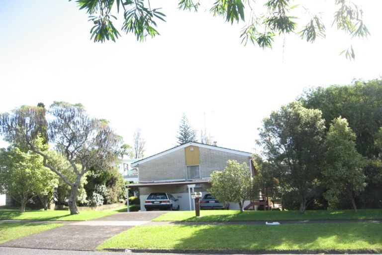 Photo of property in 2/123 Ennis Avenue, Pakuranga Heights, Auckland, 2010