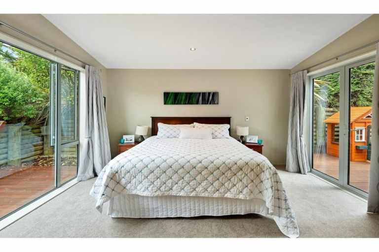 Photo of property in 5 Emerald Lane, Cashmere, Christchurch, 8022