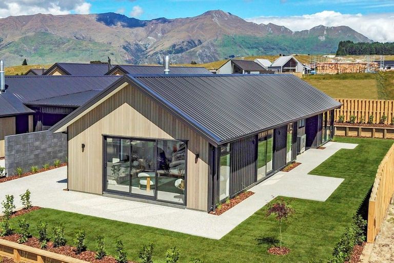Photo of property in Northlake, 7b Bonspiel Road, Wanaka, 9305