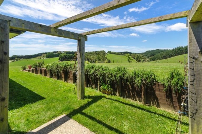 Photo of property in 480 Creightons Road, Clevedon, Papakura, 2582