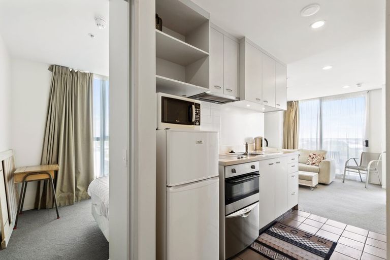 Photo of property in Proximity Apartments, 909/17 Osterley Way, Manukau, Auckland, 2104