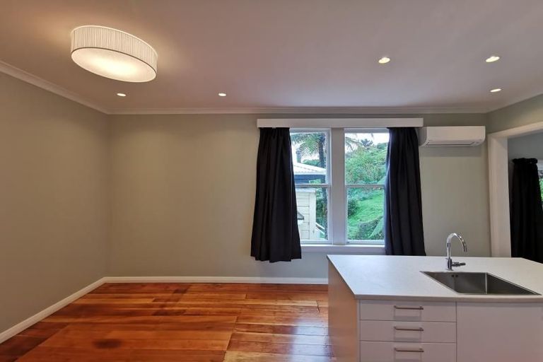 Photo of property in 23 Grass Street, Roseneath, Wellington, 6011