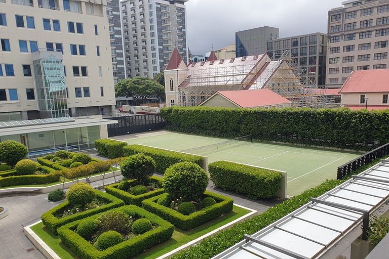 Photo of property in Sanctum Apartment, 10 Ebor Street, Te Aro, Wellington, 6011