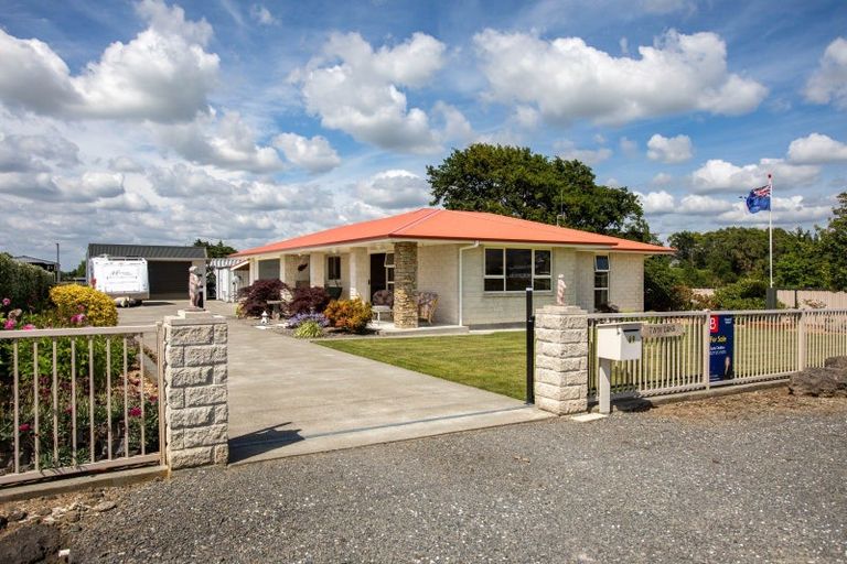 Photo of property in 69 Sowry Road, Woodville, 4920