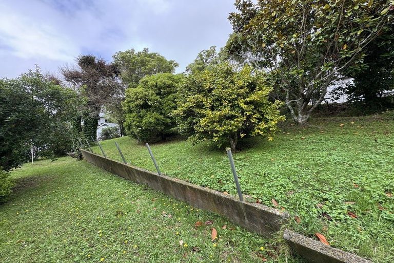 Photo of property in 29 Hollies Crescent, Johnsonville, Wellington, 6037