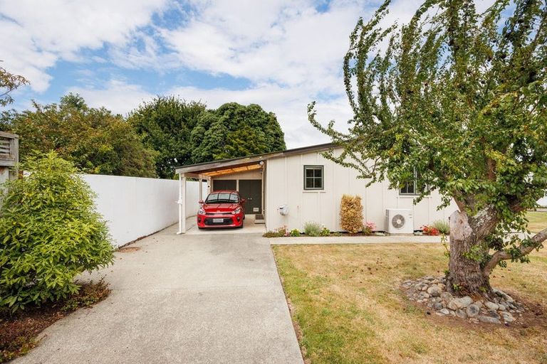 Photo of property in 121/123 High Street, Bulls, 4818