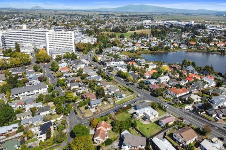 Photo of property in 111 Pembroke Street, Hamilton Lake, Hamilton, 3204