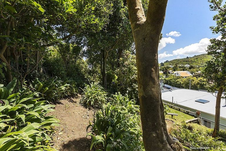 Photo of property in 107 Karori Road, Karori, Wellington, 6012