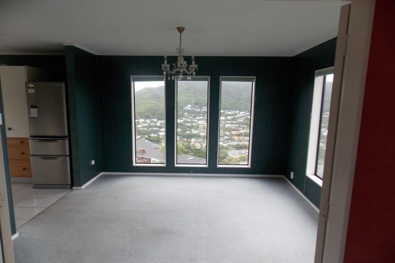 Photo of property in 5a Becker Way, Karori, Wellington, 6012