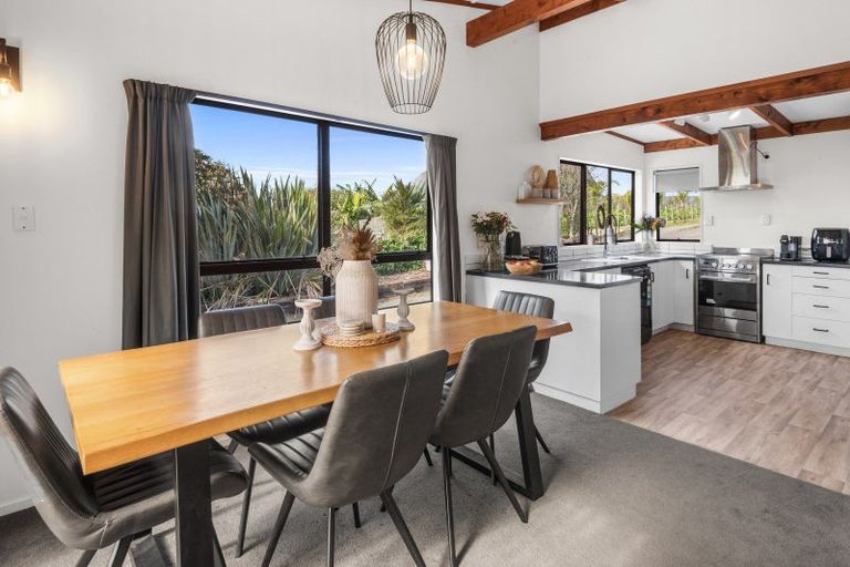 Photo of property in 400 Apotu Road, Kauri, Kamo, 0185