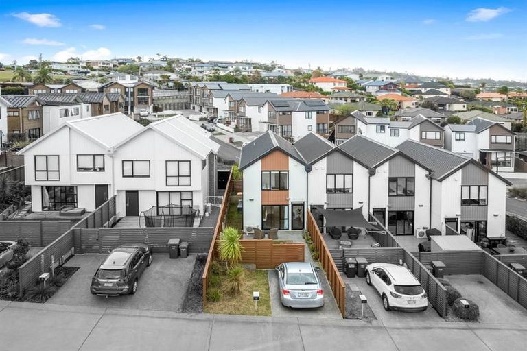 Photo of property in 8 Orca Drive, Stanmore Bay, Whangaparaoa, 0932