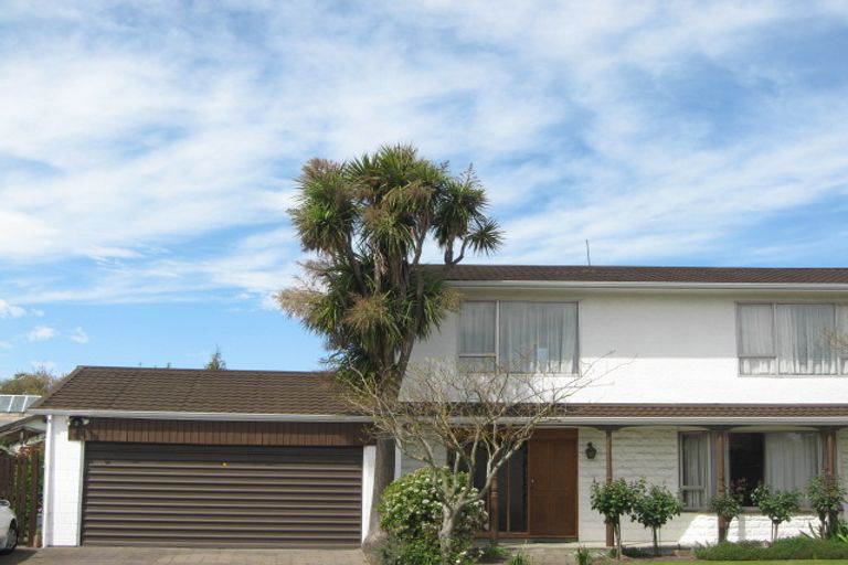 Photo of property in 6 Inca Place, Redwood, Christchurch, 8051
