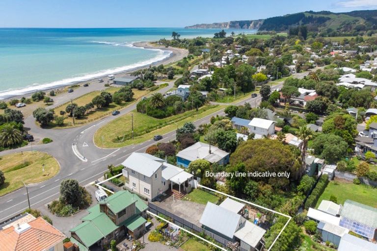 Photo of property in 298 Clifton Road, Te Awanga, 4102
