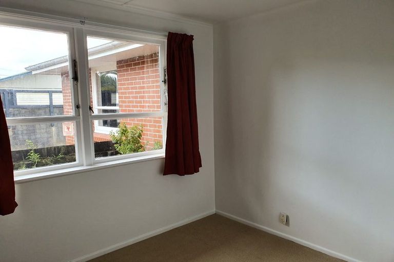 Photo of property in 1033d Fergusson Drive, Clouston Park, Upper Hutt, 5018