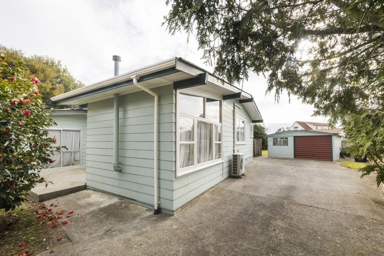 Photo of property in 88 Apollo Parade, Milson, Palmerston North, 4414