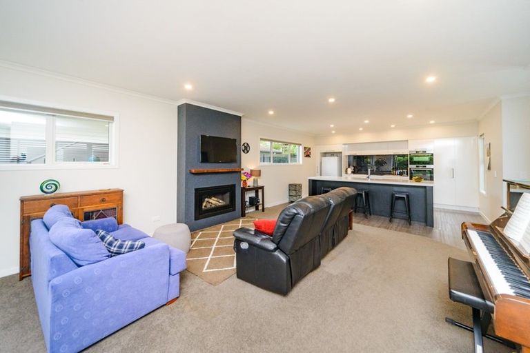 Photo of property in 23a Colombo Street, Hokowhitu, Palmerston North, 4410