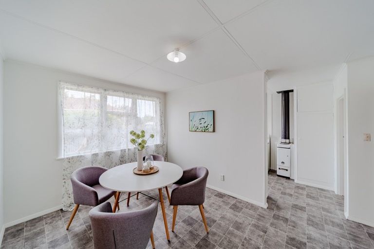 Photo of property in 12 Constable Crescent, Onekawa, Napier, 4110