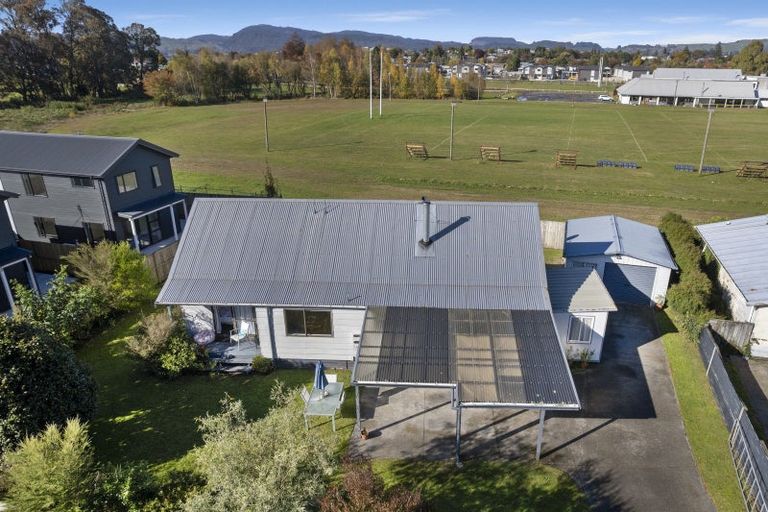 Photo of property in 29 Matthew Place, Kawaha Point, Rotorua, 3010