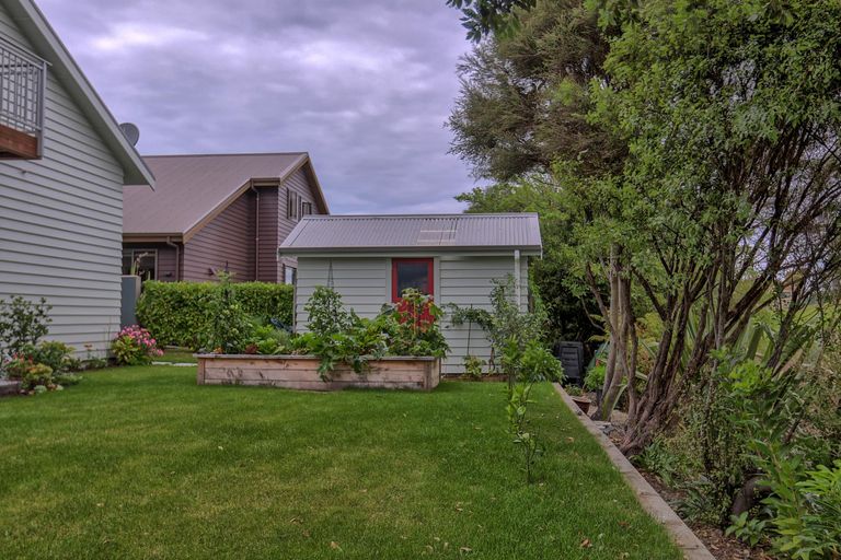 Photo of property in 7 Ian Place, Waihi Beach, 3611