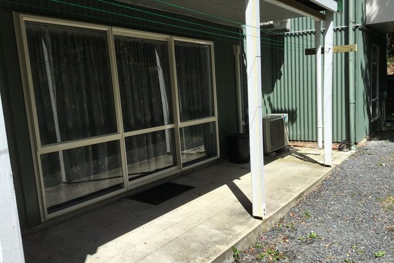 Photo of property in 12 Cosy Dell Road, North Dunedin, Dunedin, 9016