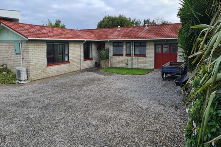 Photo of property in 7b Hussey Street, Oakura, 4314