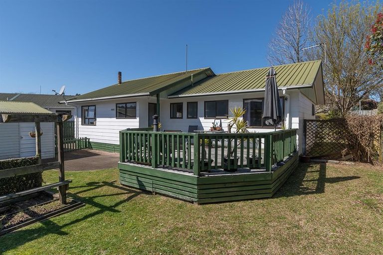 Photo of property in 76 Blomfield Street, Pukehangi, Rotorua, 3015