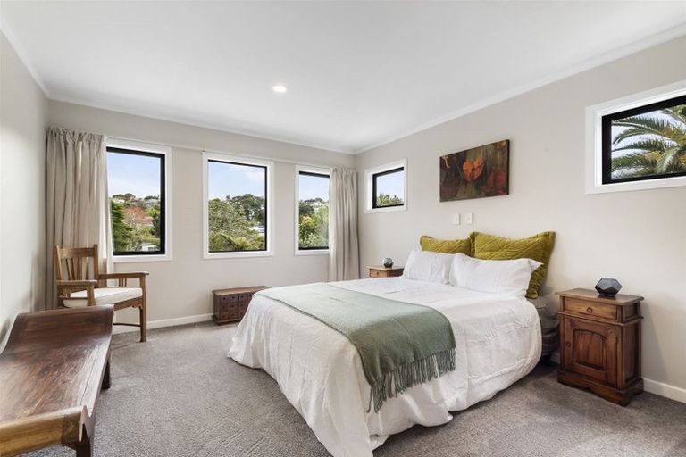 Photo of property in 890 Beach Road, Waiake, Auckland, 0630