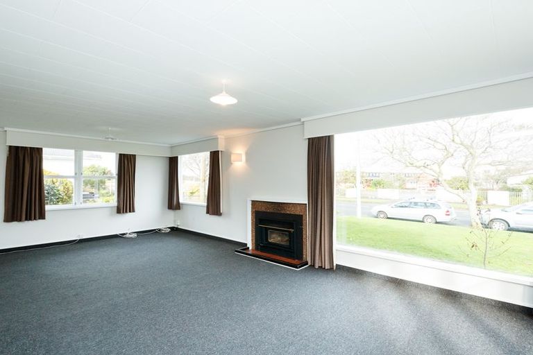 Photo of property in 19 Shelley Street, Roslyn, Palmerston North, 4414