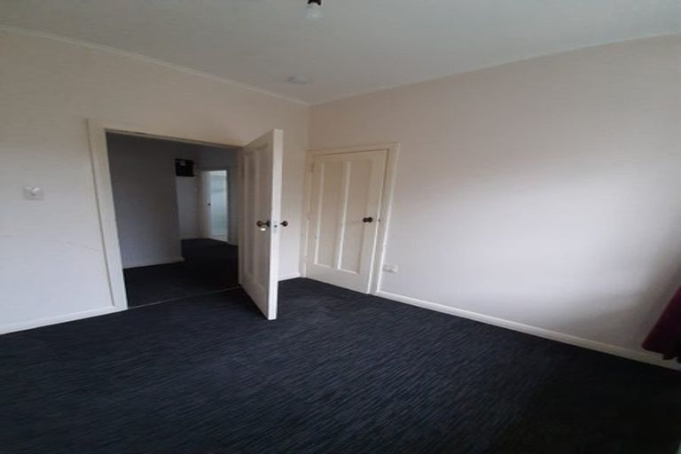 Photo of property in 38 Sunshine Avenue, Karori, Wellington, 6012