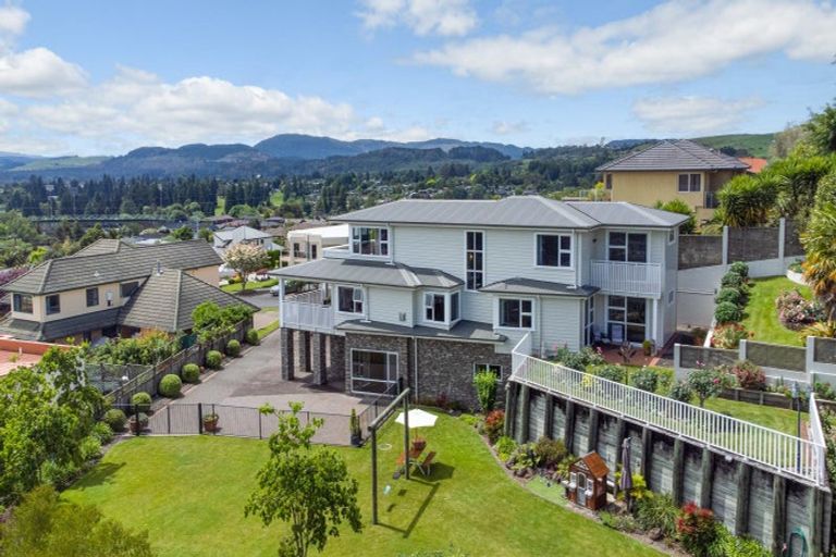 Photo of property in 19 Cobbe Place, Pomare, Rotorua, 3015