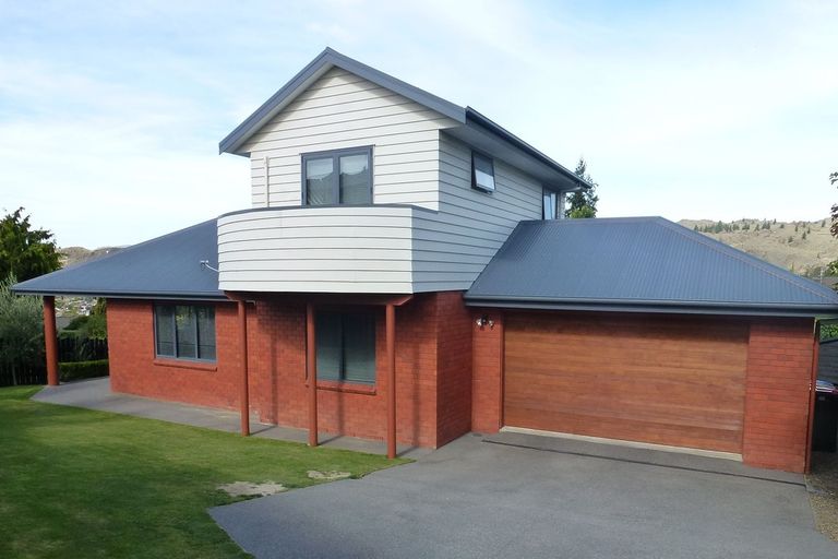 Photo of property in 42a Aronui Road, Bridge Hill, Alexandra, 9320