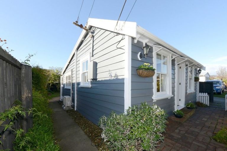 Photo of property in 12 Drummond Street, Sydenham, Christchurch, 8023