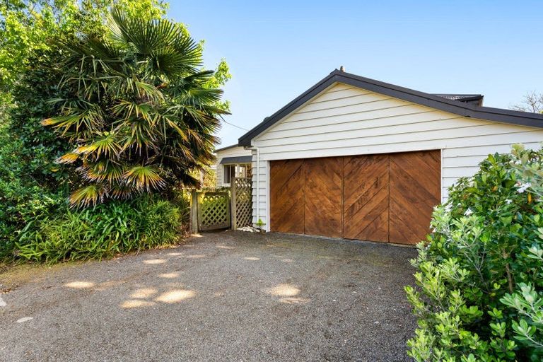 Photo of property in 70 Gillies Crescent, Waimarama, Havelock North, 4294