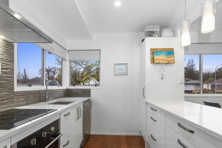 Photo of property in 18 Mcintyre Avenue, Fenton Park, Rotorua, 3010