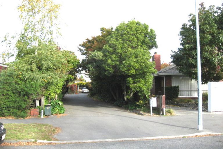 Photo of property in 5 Wadeley Road, Ilam, Christchurch, 8041