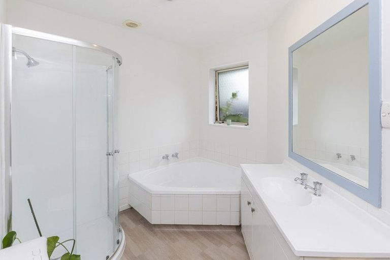 Photo of property in 3/41b Laurence Street, Waltham, Christchurch, 8011