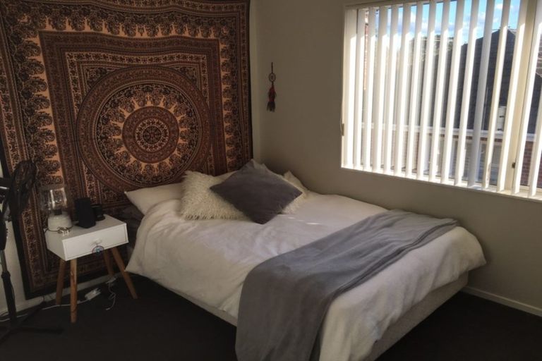 Photo of property in 70 Ngataringa Road, Devonport, Auckland, 0624