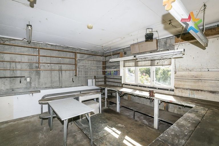 Photo of property in 12 Mertoun Terrace, Highbury, Wellington, 6012