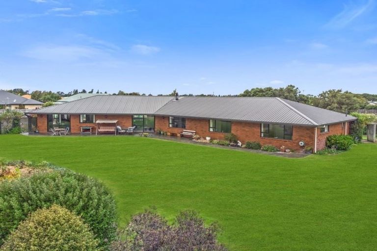 Photo of property in 10 Glasnevin Road, Amberley, 7410