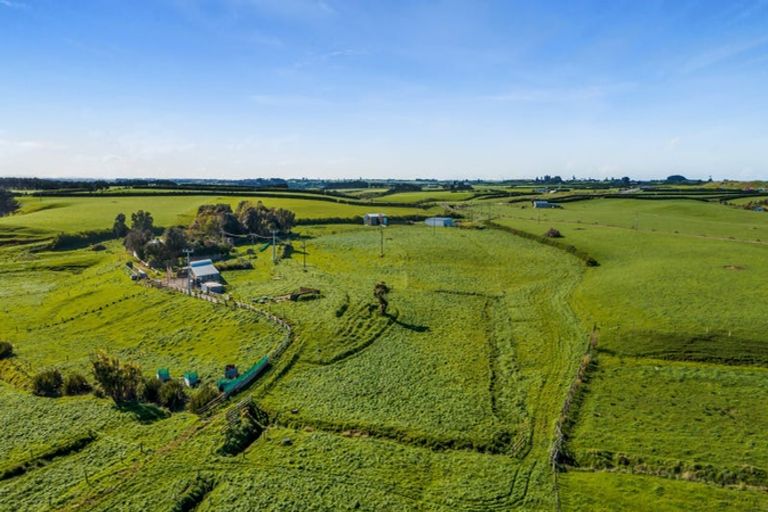 Photo of property in 5 Kakaramea Road, Kakaramea, Patea, 4598