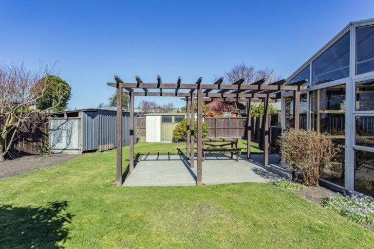 Photo of property in 14 Regent Avenue, Rangiora, 7400