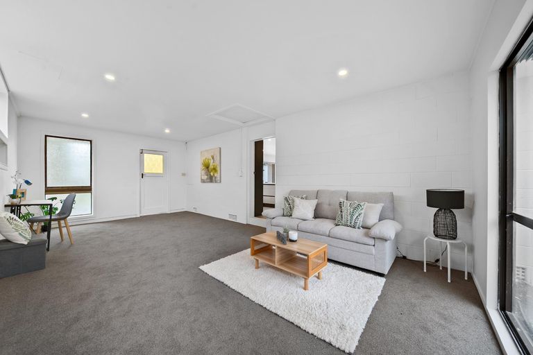 Photo of property in 121 Settlement Road, Papakura, 2110