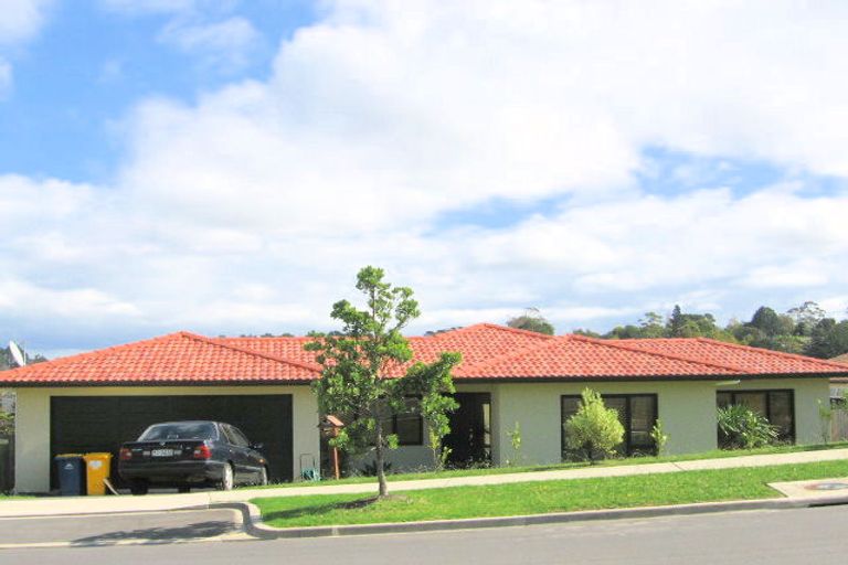 Photo of property in 40 Rising Parade, Fairview Heights, Auckland, 0632