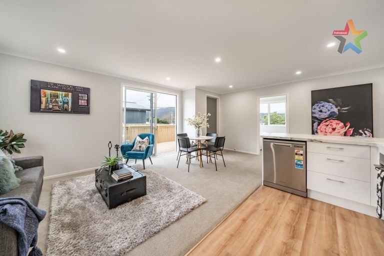 Photo of property in 167b Wainuiomata Road, Wainuiomata, Lower Hutt, 5014