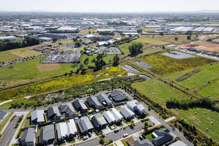 Photo of property in 13 Mana Drive, Baverstock, Hamilton, 3200